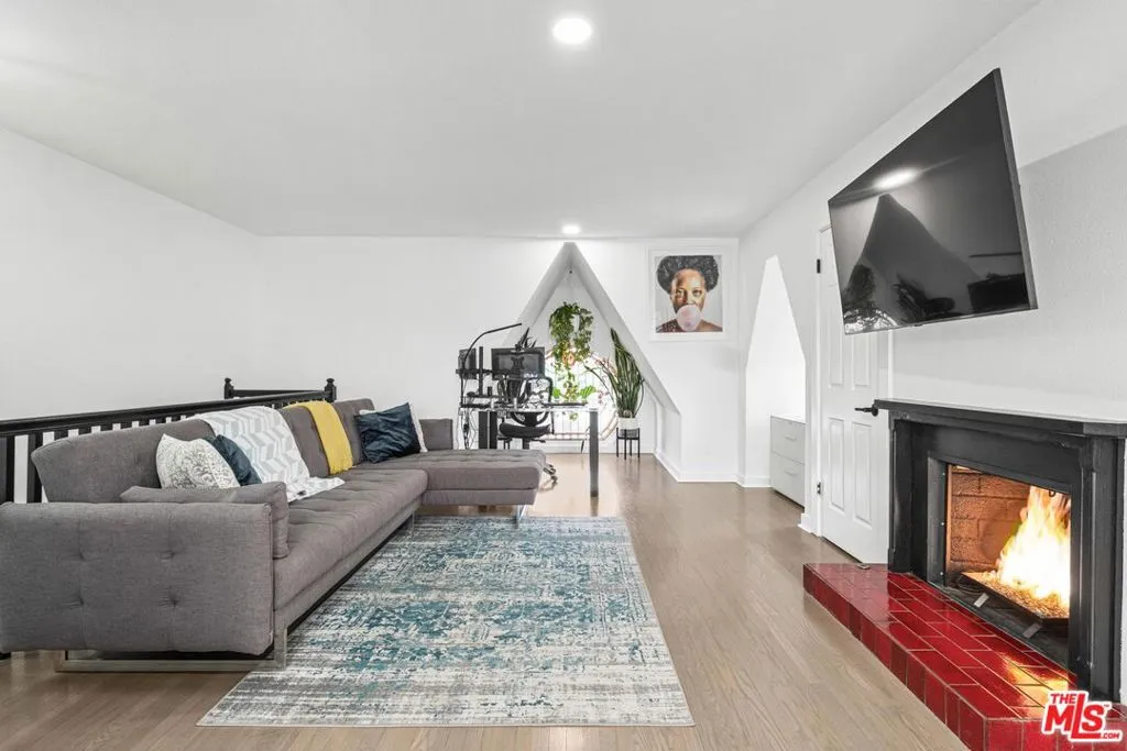 2622 2nd Street 2, Santa Monica, California 90405 home-pic-21